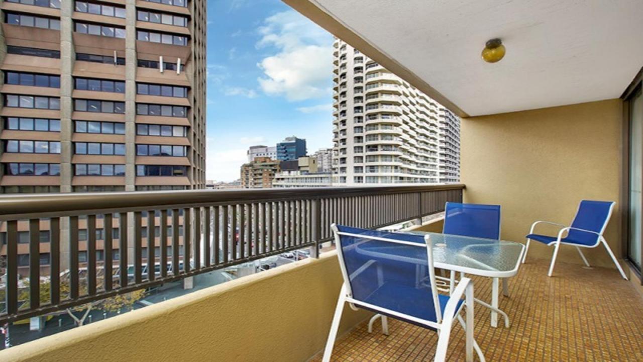 Studio With Balcony At College St 시드니 외부 사진
